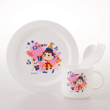 不二家 - ペコちゃん　ピクニックテーブル Amazon.co.jp: 不二家ペコちゃんミニテーブル : ホーム＆キッチン